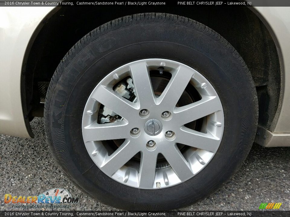 2016 Chrysler Town & Country Touring Cashmere/Sandstone Pearl / Black/Light Graystone Photo #11
