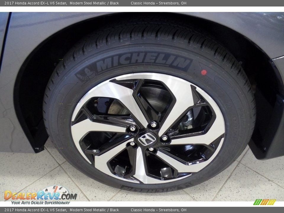 2017 Honda Accord EX-L V6 Sedan Modern Steel Metallic / Black Photo #16