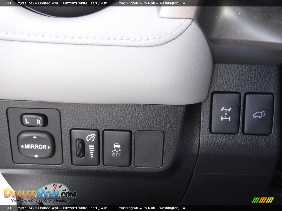 2013 Toyota RAV4 Limited AWD Blizzard White Pearl / Ash Photo #15