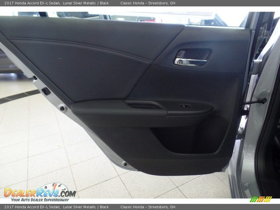 2017 Honda Accord EX-L Sedan Lunar Silver Metallic / Black Photo #7