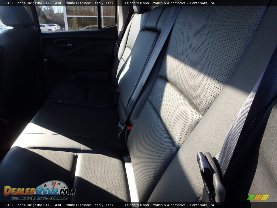 2017 Honda Ridgeline RTL-E AWD White Diamond Pearl / Black Photo #9