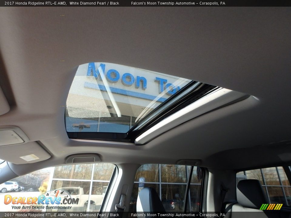 2017 Honda Ridgeline RTL-E AWD White Diamond Pearl / Black Photo #12
