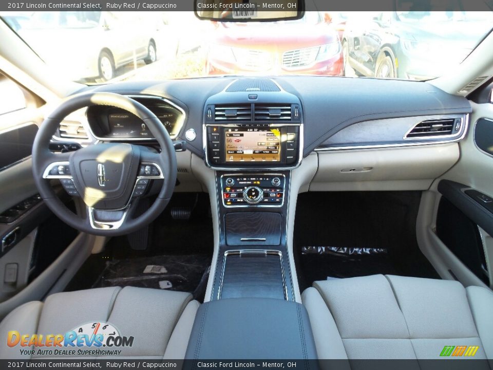 Dashboard of 2017 Lincoln Continental Select Photo #7