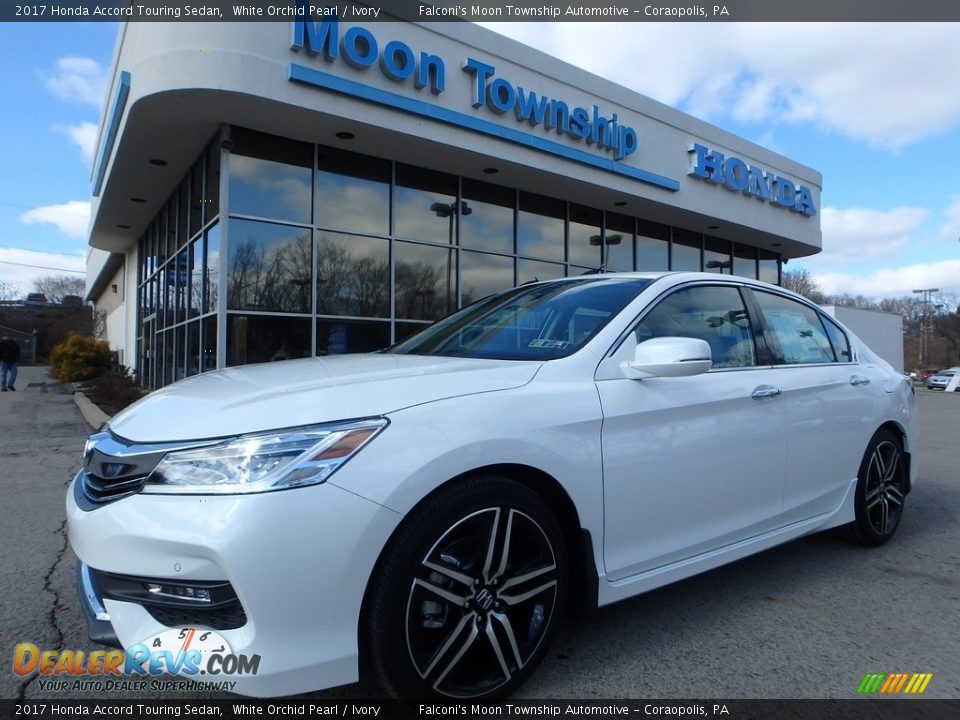 2017 Honda Accord Touring Sedan White Orchid Pearl / Ivory Photo #1