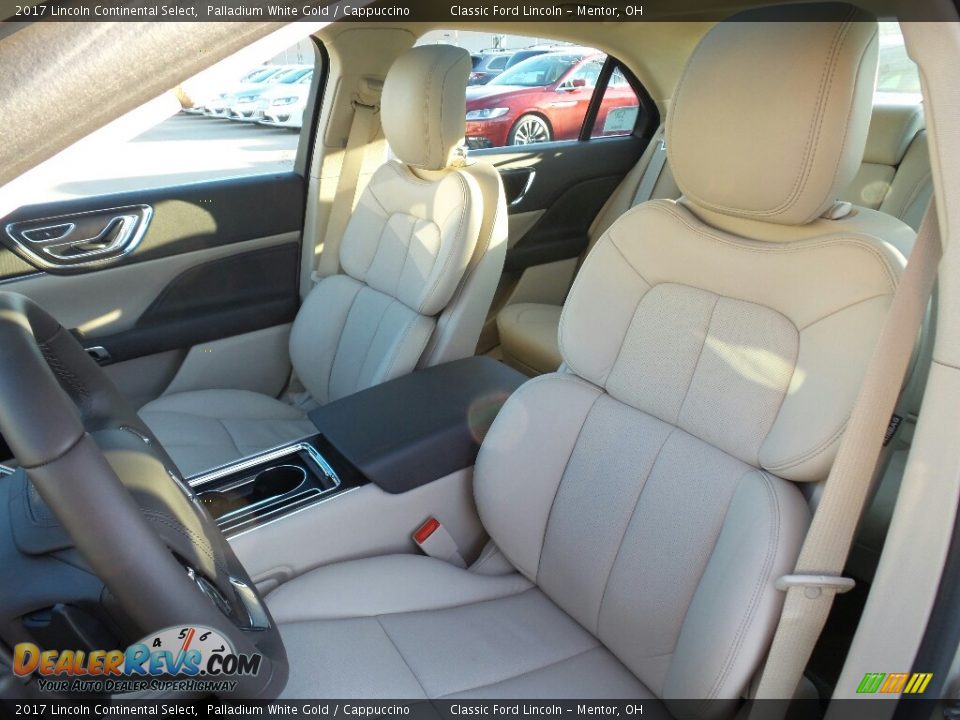 Front Seat of 2017 Lincoln Continental Select Photo #13