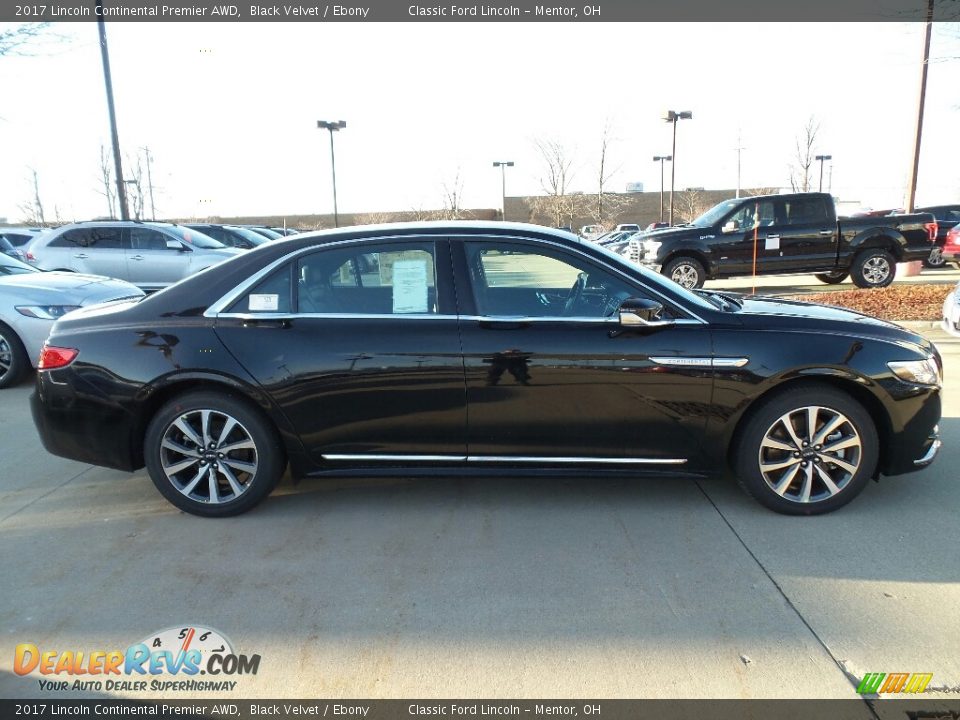 2017 Lincoln Continental Premier AWD Black Velvet / Ebony Photo #3