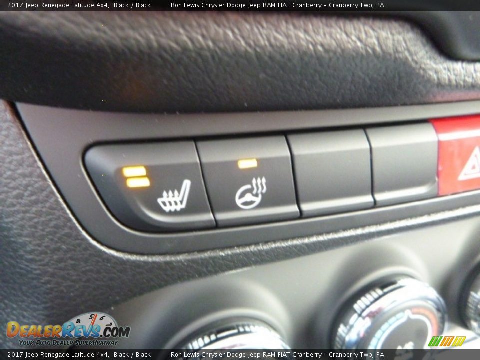 2017 Jeep Renegade Latitude 4x4 Black / Black Photo #15