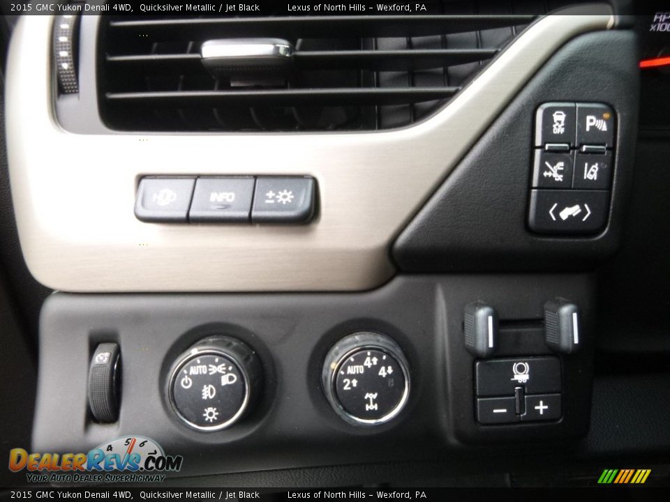 2015 GMC Yukon Denali 4WD Quicksilver Metallic / Jet Black Photo #17