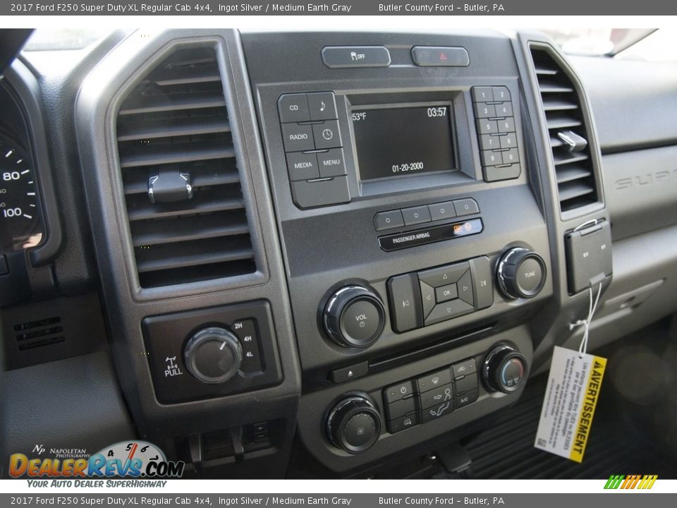 2017 Ford F250 Super Duty XL Regular Cab 4x4 Ingot Silver / Medium Earth Gray Photo #9