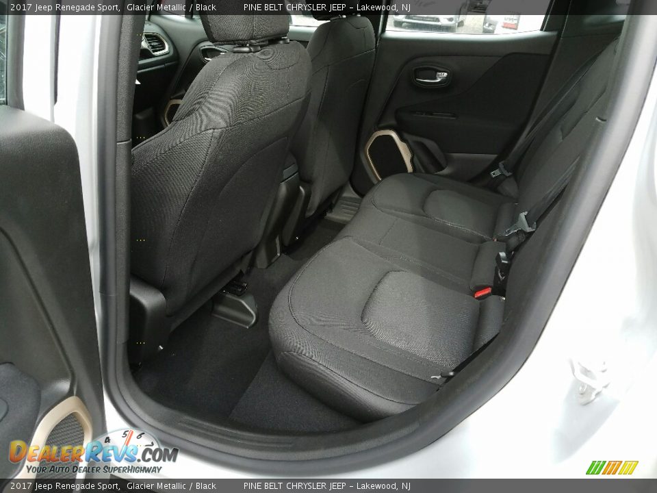 Rear Seat of 2017 Jeep Renegade Sport Photo #8