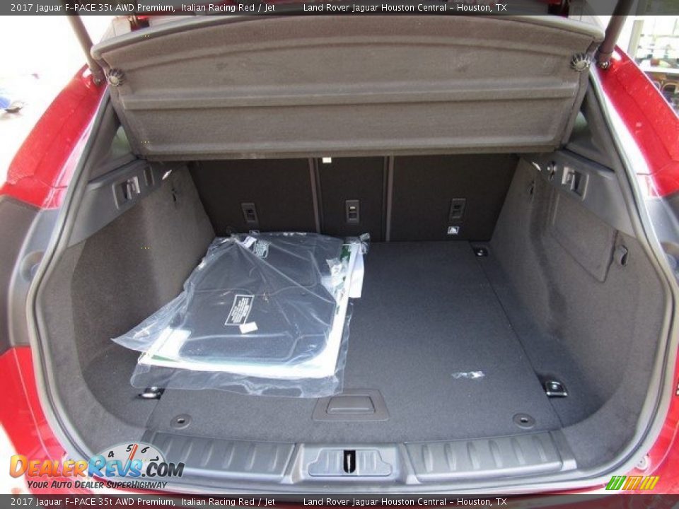 2017 Jaguar F-PACE 35t AWD Premium Italian Racing Red / Jet Photo #16