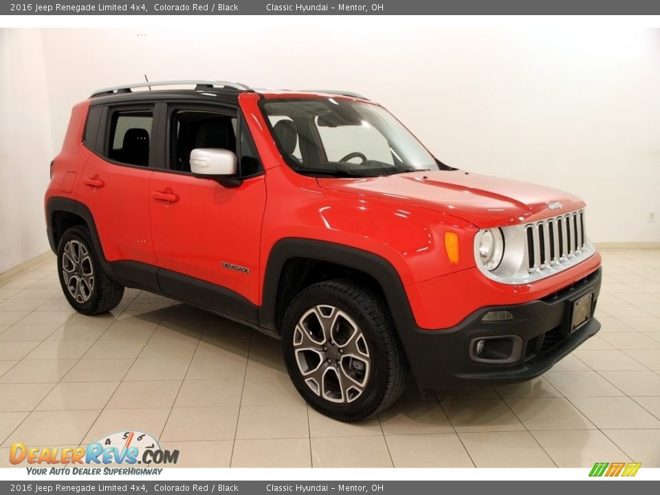 Front 3/4 View of 2016 Jeep Renegade Limited 4x4 Photo #1