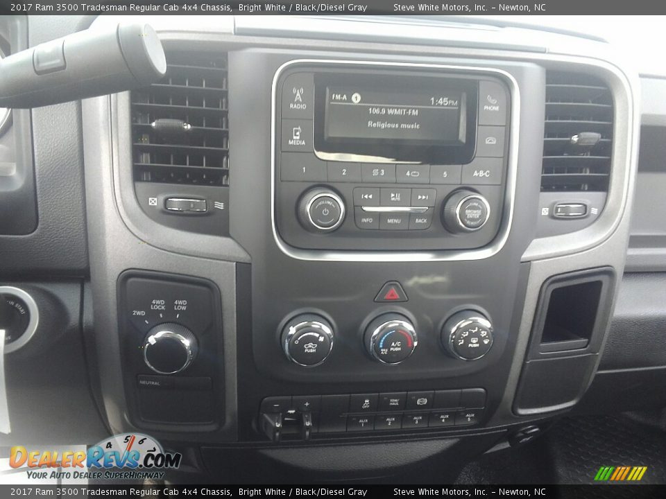 2017 Ram 3500 Tradesman Regular Cab 4x4 Chassis Bright White / Black/Diesel Gray Photo #6