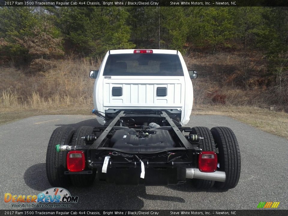 2017 Ram 3500 Tradesman Regular Cab 4x4 Chassis Bright White / Black/Diesel Gray Photo #12