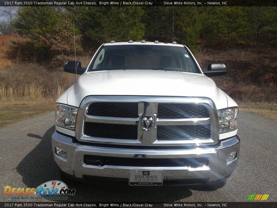 2017 Ram 3500 Tradesman Regular Cab 4x4 Chassis Bright White / Black/Diesel Gray Photo #19