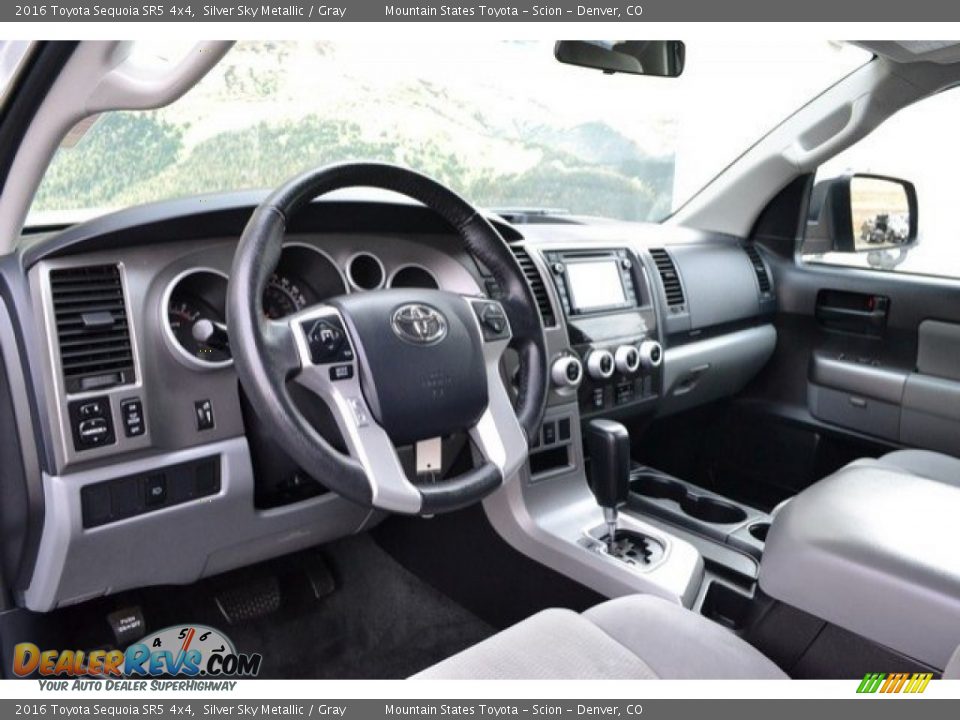 Gray Interior - 2016 Toyota Sequoia SR5 4x4 Photo #10
