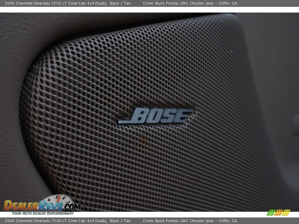 2006 Chevrolet Silverado 3500 LT Crew Cab 4x4 Dually Black / Tan Photo #12