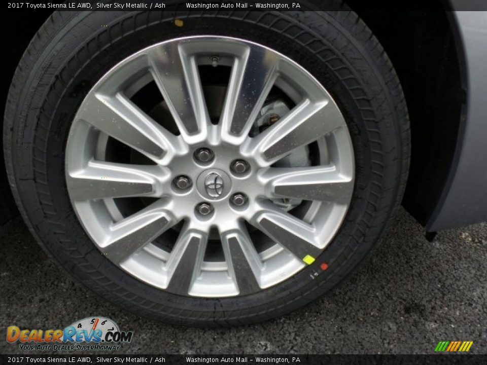 2017 Toyota Sienna LE AWD Silver Sky Metallic / Ash Photo #3