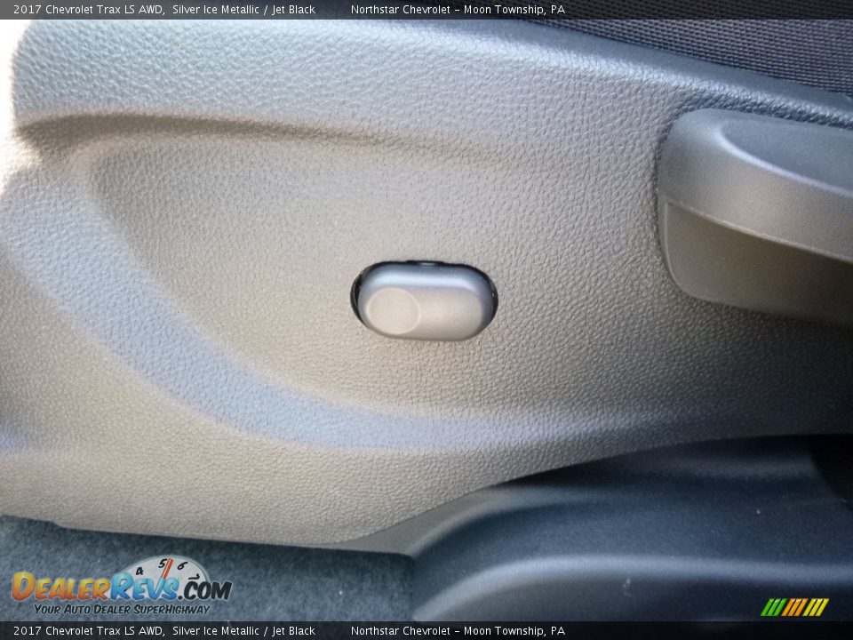 2017 Chevrolet Trax LS AWD Silver Ice Metallic / Jet Black Photo #16