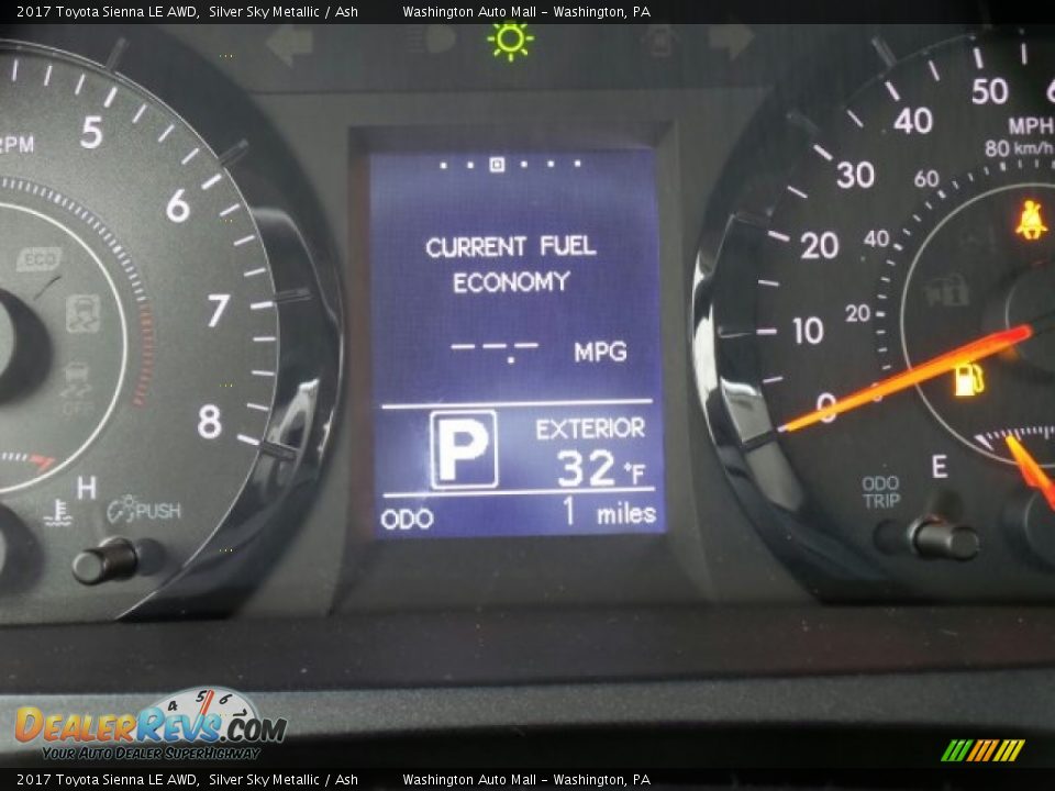 2017 Toyota Sienna LE AWD Silver Sky Metallic / Ash Photo #18