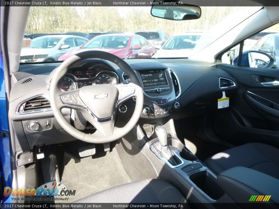 2017 Chevrolet Cruze LT Kinetic Blue Metallic / Jet Black Photo #13