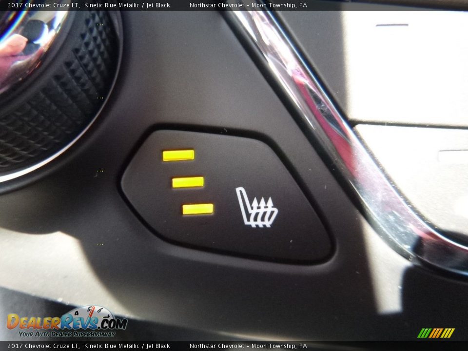 2017 Chevrolet Cruze LT Kinetic Blue Metallic / Jet Black Photo #17