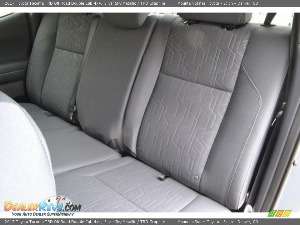 2017 Toyota Tacoma TRD Off Road Double Cab 4x4 Silver Sky Metallic / TRD Graphite Photo #7