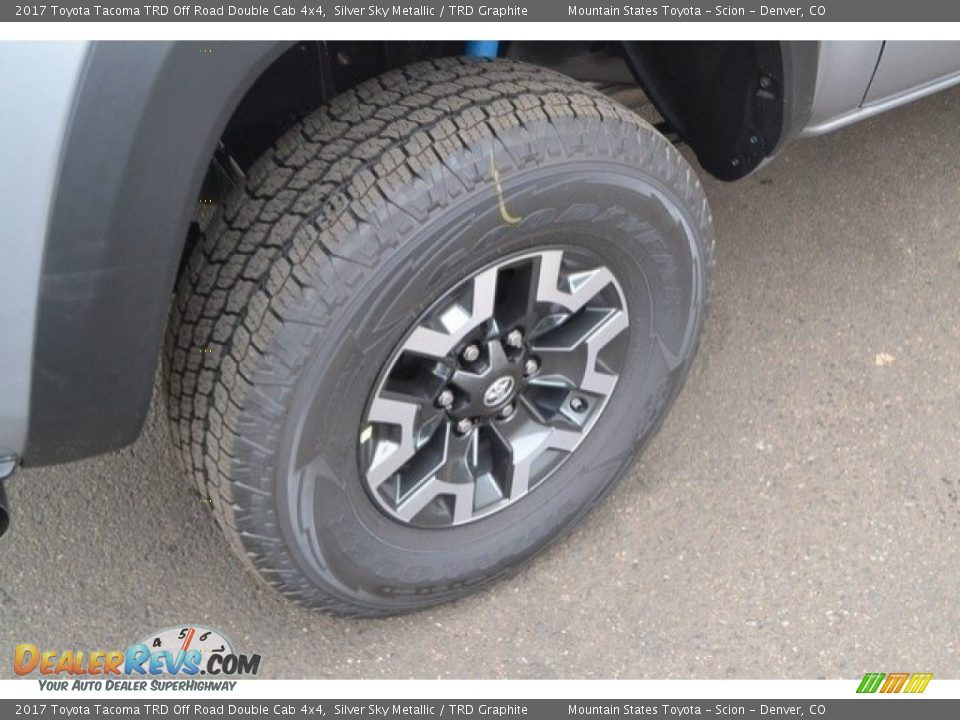 2017 Toyota Tacoma TRD Off Road Double Cab 4x4 Silver Sky Metallic / TRD Graphite Photo #9