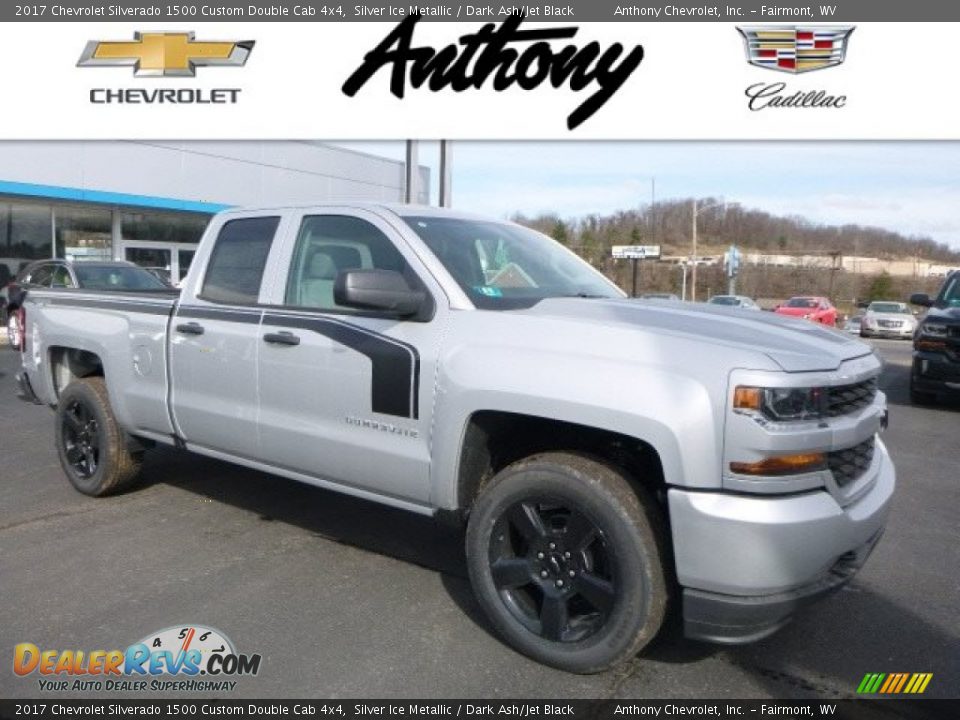 2017 Chevrolet Silverado 1500 Custom Double Cab 4x4 Silver Ice Metallic / Dark Ash/Jet Black Photo #1