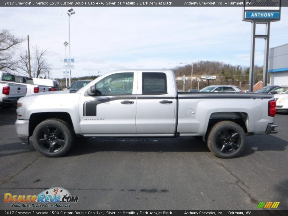 2017 Chevrolet Silverado 1500 Custom Double Cab 4x4 Silver Ice Metallic / Dark Ash/Jet Black Photo #10