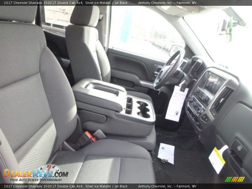 2017 Chevrolet Silverado 1500 LT Double Cab 4x4 Silver Ice Metallic / Jet Black Photo #3