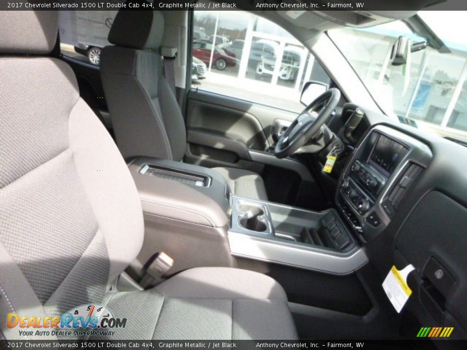 2017 Chevrolet Silverado 1500 LT Double Cab 4x4 Graphite Metallic / Jet Black Photo #3
