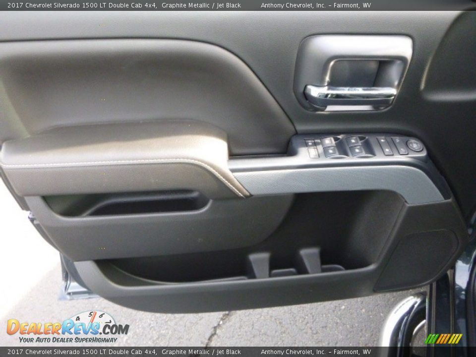 2017 Chevrolet Silverado 1500 LT Double Cab 4x4 Graphite Metallic / Jet Black Photo #15