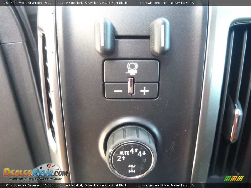 2017 Chevrolet Silverado 1500 LT Double Cab 4x4 Silver Ice Metallic / Jet Black Photo #14