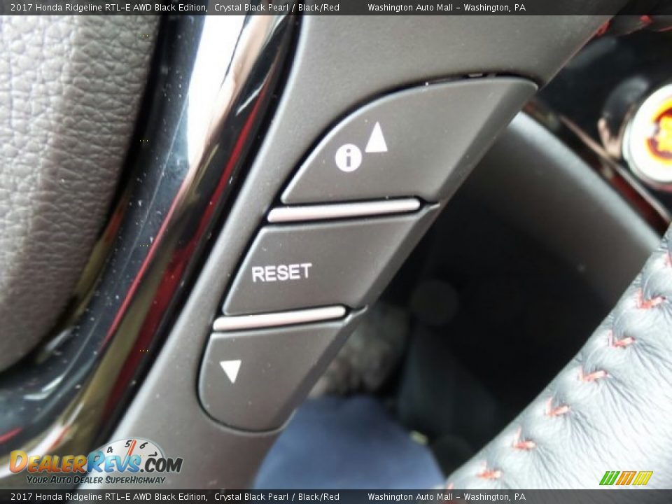 Controls of 2017 Honda Ridgeline RTL-E AWD Black Edition Photo #28