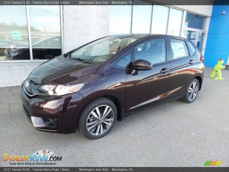 Front 3/4 View of 2017 Honda Fit EX Photo #5