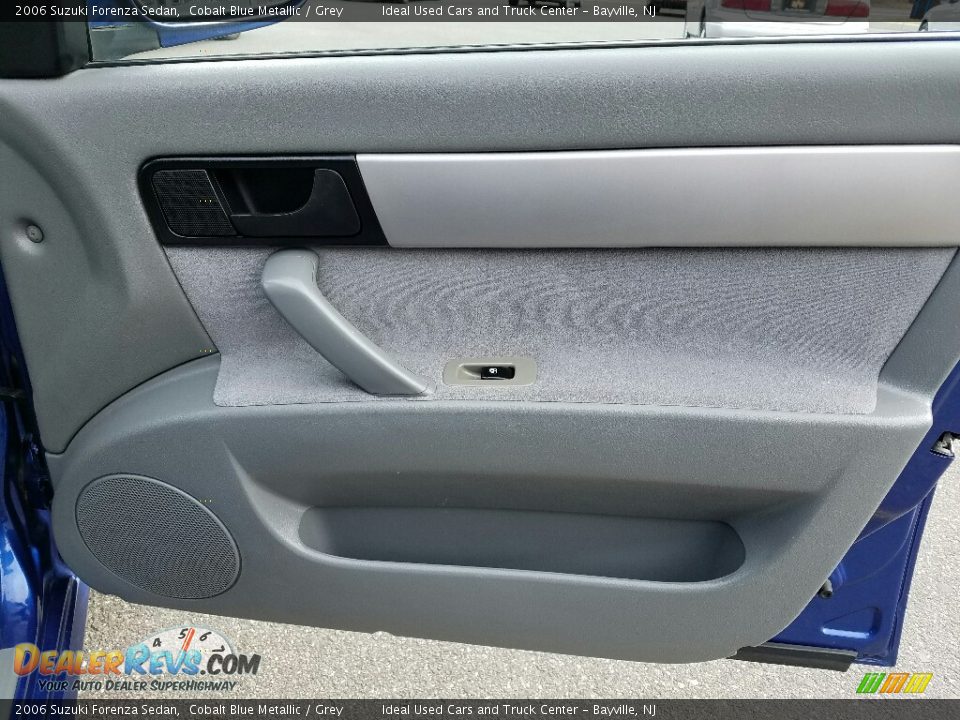 2006 Suzuki Forenza Sedan Cobalt Blue Metallic / Grey Photo #9