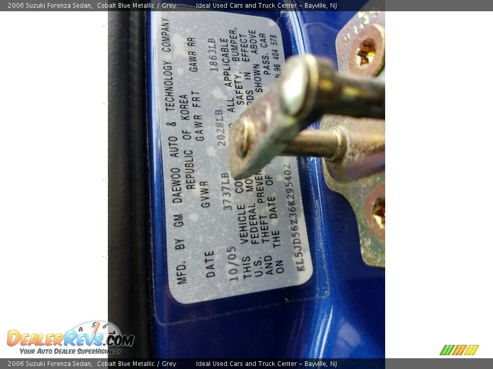 2006 Suzuki Forenza Sedan Cobalt Blue Metallic / Grey Photo #11