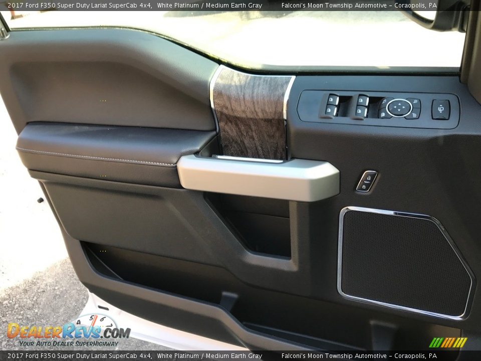 Door Panel of 2017 Ford F350 Super Duty Lariat SuperCab 4x4 Photo #13