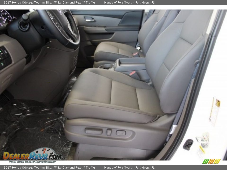Front Seat of 2017 Honda Odyssey Touring Elite Photo #10