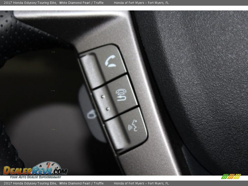 Controls of 2017 Honda Odyssey Touring Elite Photo #16