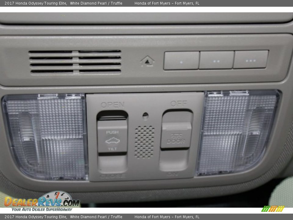 2017 Honda Odyssey Touring Elite White Diamond Pearl / Truffle Photo #27