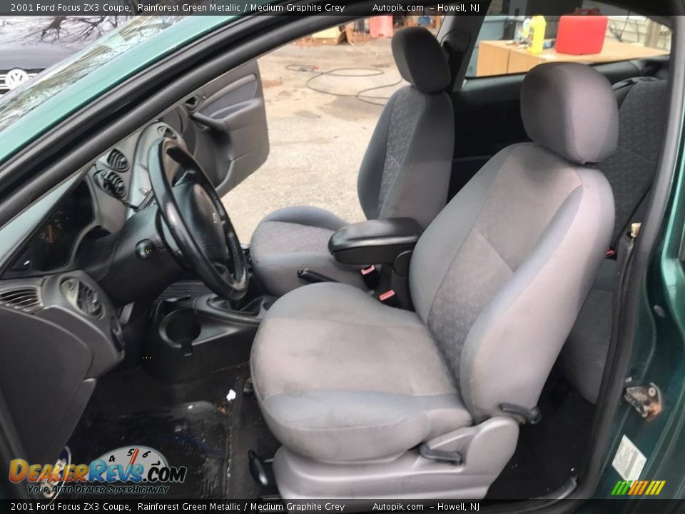 Front Seat of 2001 Ford Focus ZX3 Coupe Photo #14