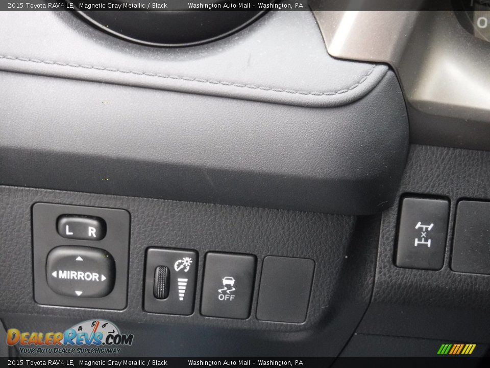 2015 Toyota RAV4 LE Magnetic Gray Metallic / Black Photo #15