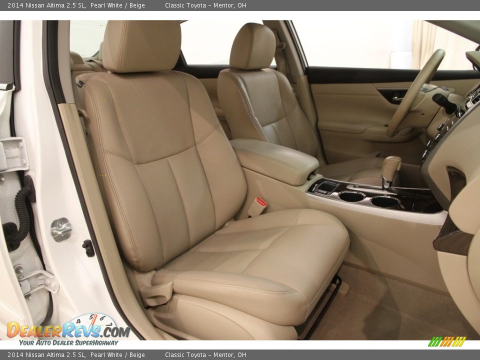 Front Seat of 2014 Nissan Altima 2.5 SL Photo #14