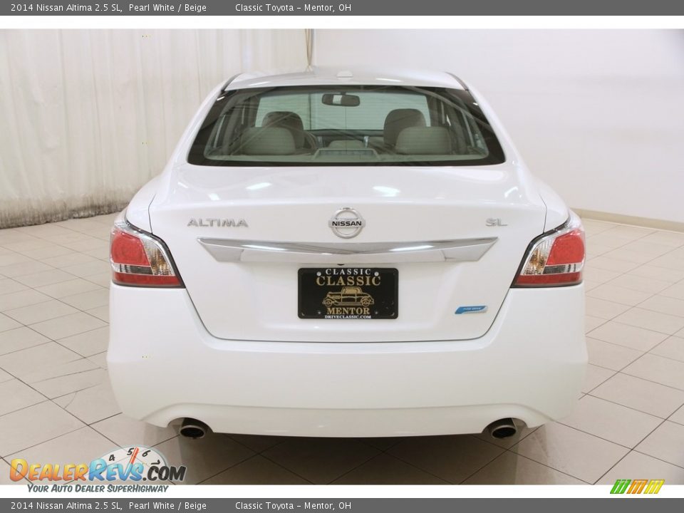 2014 Nissan Altima 2.5 SL Pearl White / Beige Photo #17