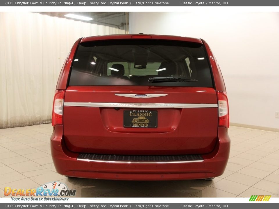 2015 Chrysler Town & Country Touring-L Deep Cherry Red Crystal Pearl / Black/Light Graystone Photo #21