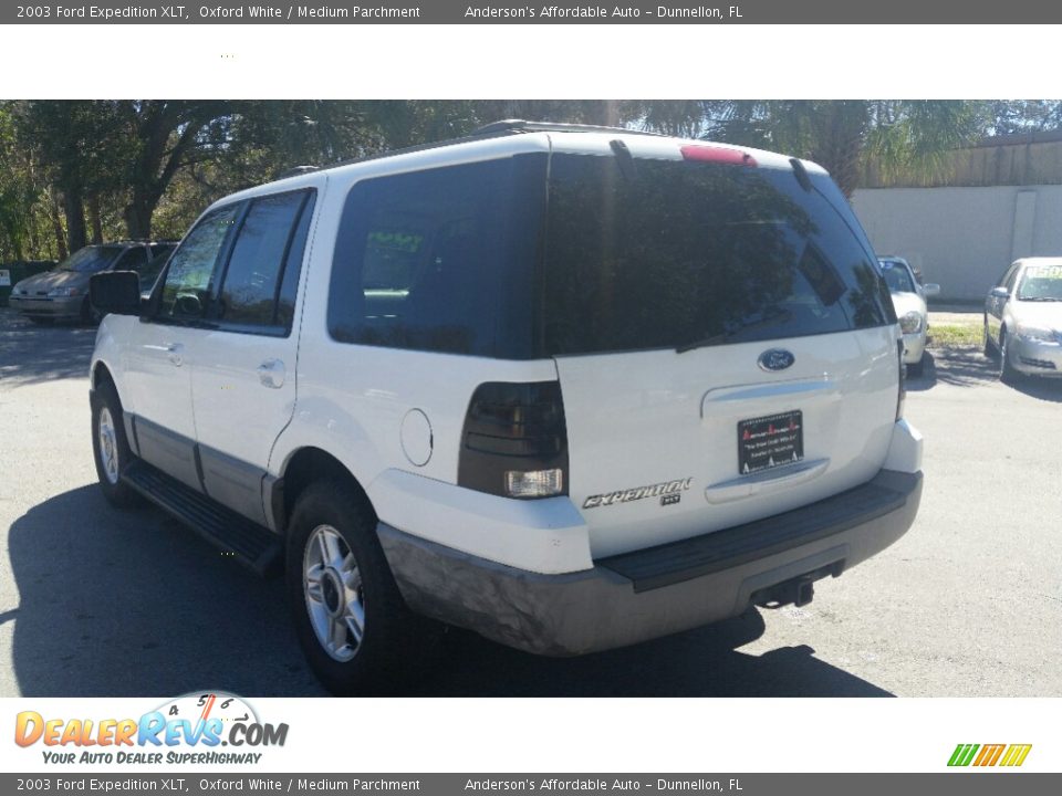 2003 Ford Expedition XLT Oxford White / Medium Parchment Photo #5