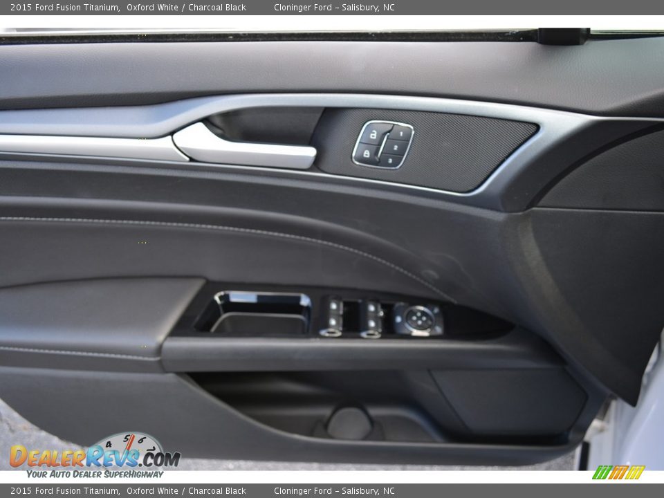 2015 Ford Fusion Titanium Oxford White / Charcoal Black Photo #8