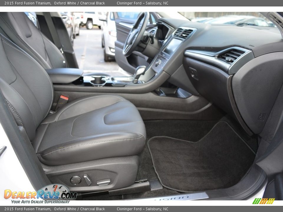 2015 Ford Fusion Titanium Oxford White / Charcoal Black Photo #16